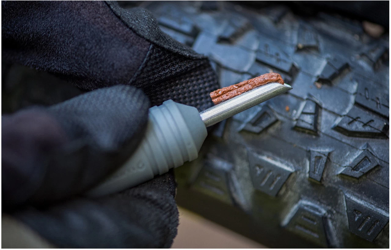 Blackburn Plugger Tubeless Tire Repair Kit 7 Blackburn Plugger Tubeless Tire Repair Kit – Image 5