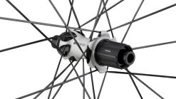 Dt-swiss Set De Roues PR 1600 SPLINE 32 Disc Center Lock 28" -Composants De Vélo 437106